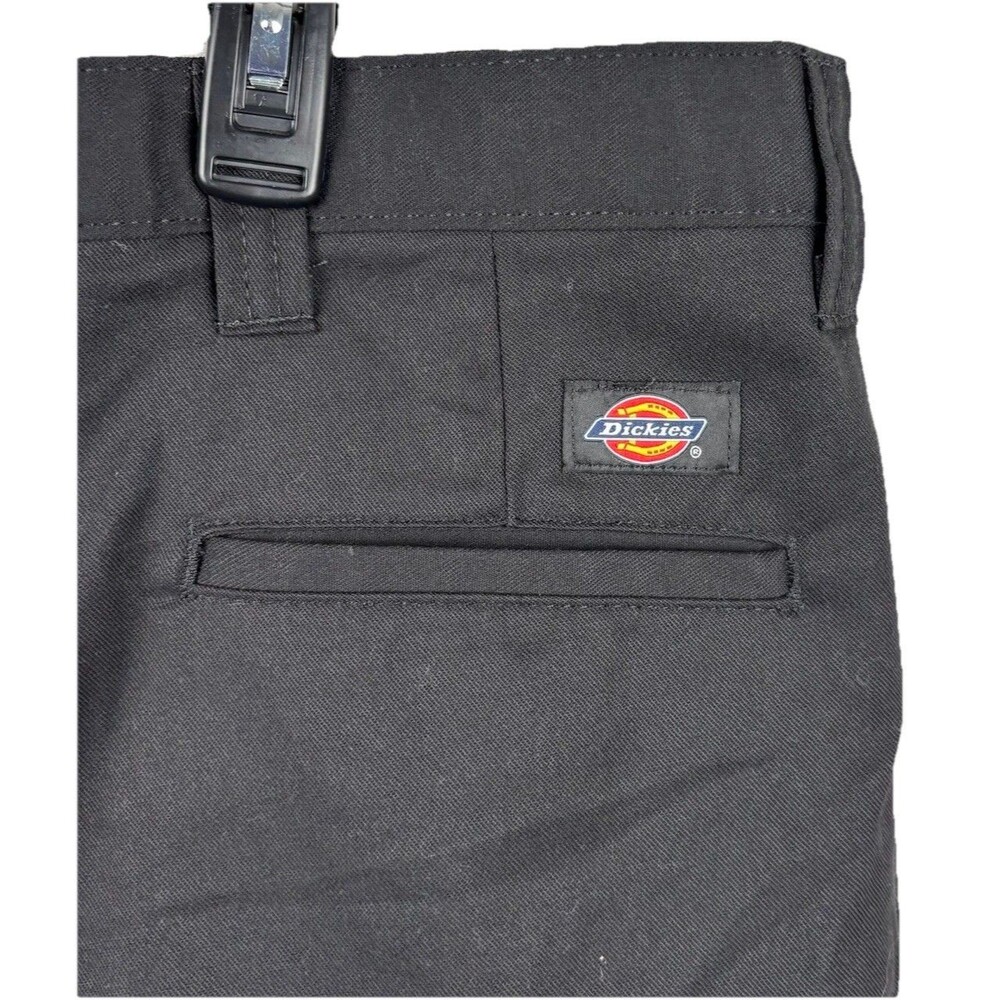 Genuine Dickies Men's NWT Relaxed Fit Flex Black Cargo Pants 42x32 LP2372BLK - Picture 2 of 6